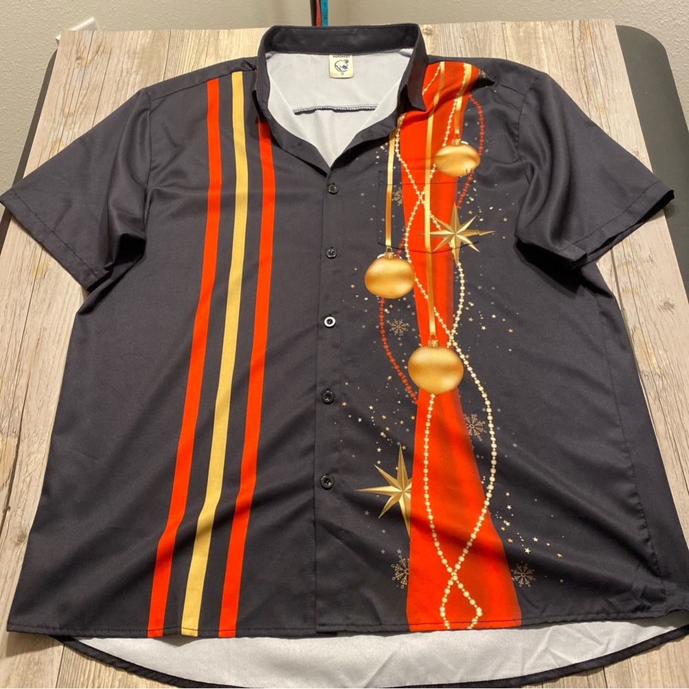 Hardaddy Men’s Christmas Holiday Season Short Sleeve Button Shirt Medium